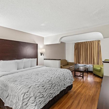 Red Roof Plus+ & Suites Atlanta Airport South College Park Εξωτερικό φωτογραφία