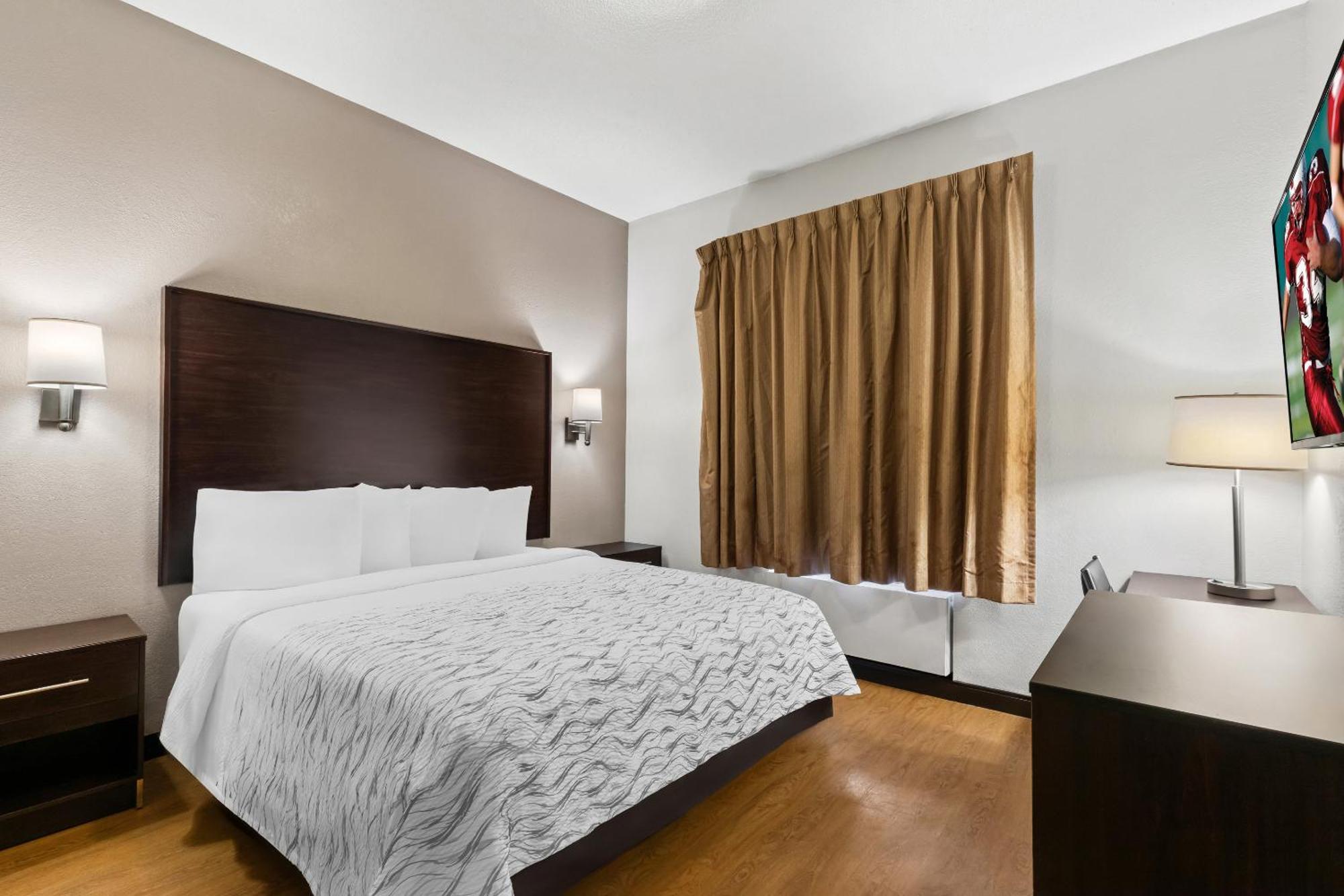 Red Roof Plus+ & Suites Atlanta Airport South College Park Εξωτερικό φωτογραφία