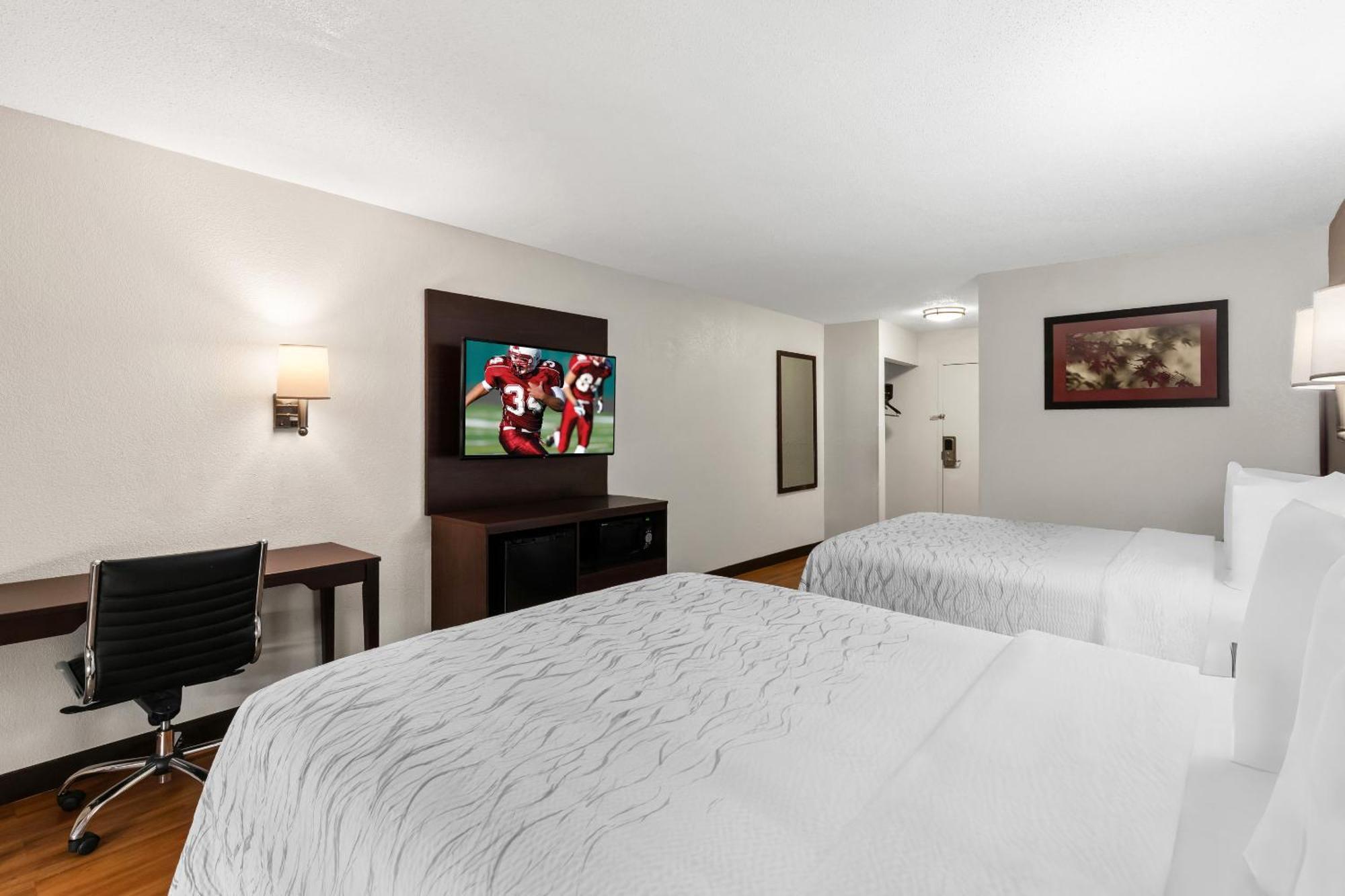 Red Roof Plus+ & Suites Atlanta Airport South College Park Εξωτερικό φωτογραφία