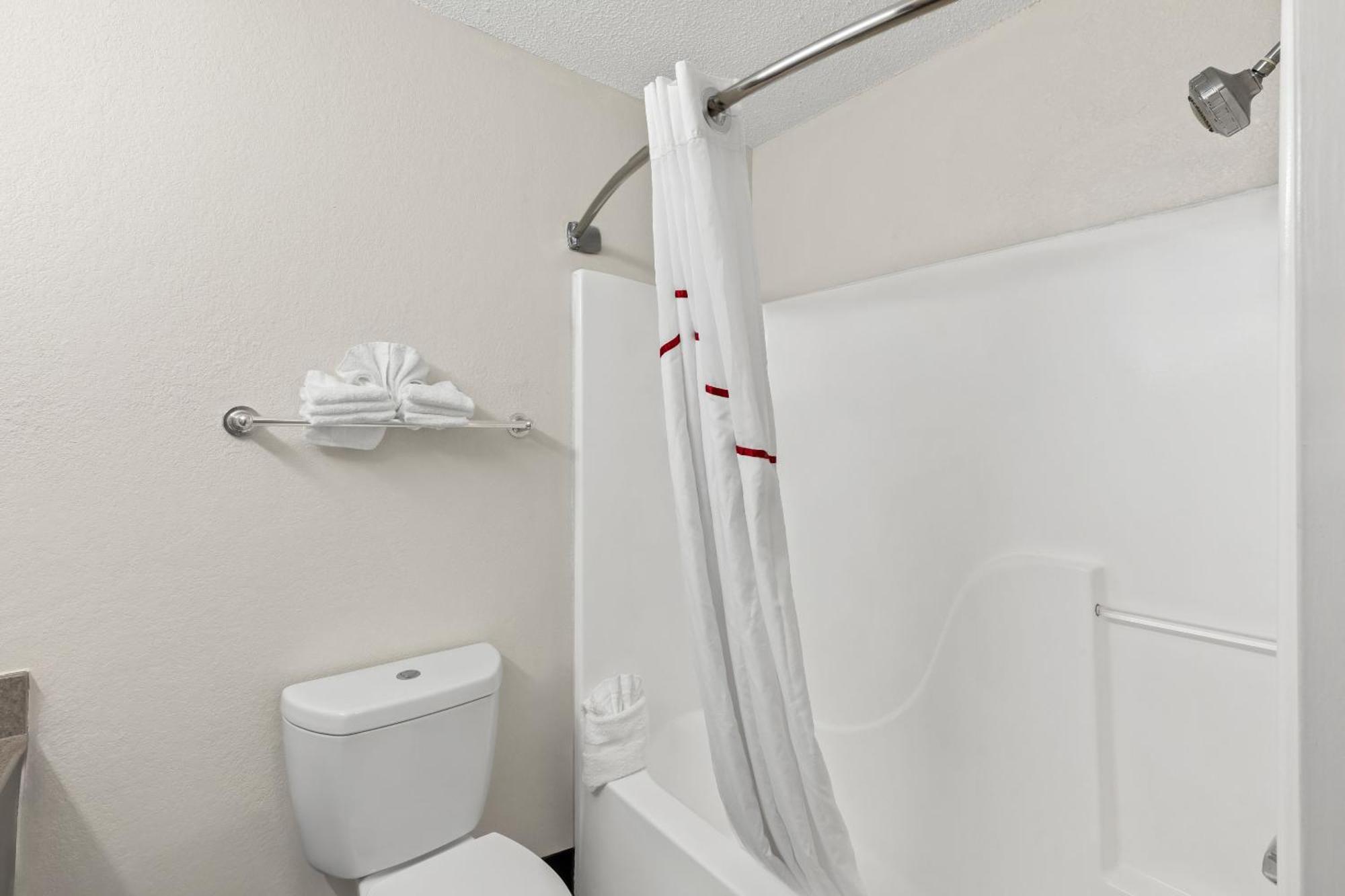 Red Roof Plus+ & Suites Atlanta Airport South College Park Εξωτερικό φωτογραφία