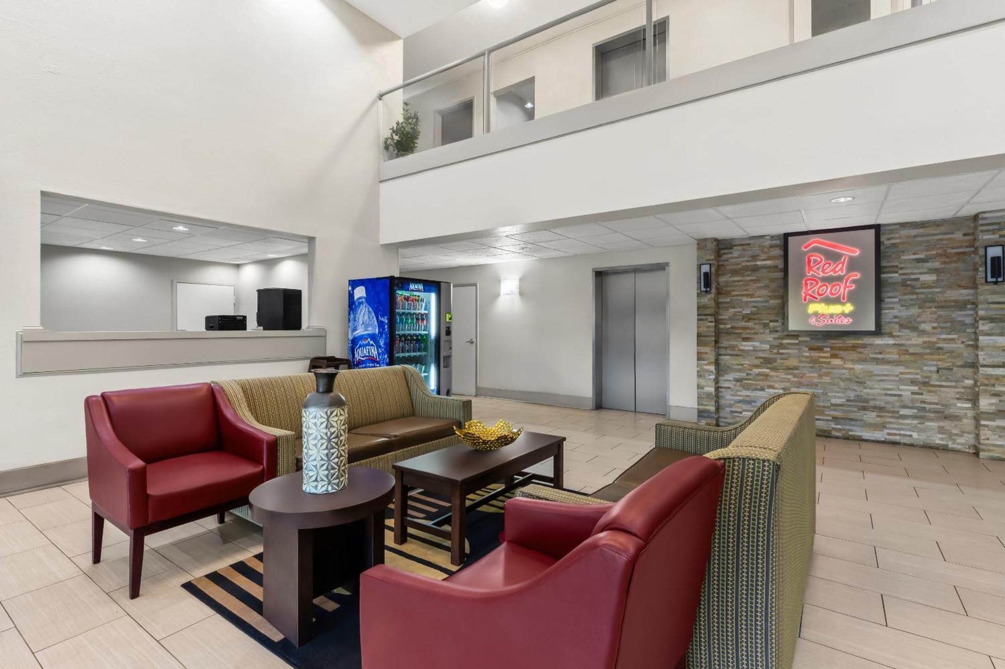 Red Roof Plus+ & Suites Atlanta Airport South College Park Εξωτερικό φωτογραφία
